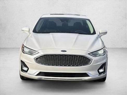 Used 2020 Ford Fusion Titanium image 2