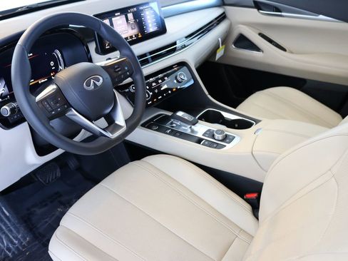 Certified 2025 INFINITI QX60 Luxe image 20