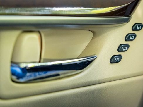 Used 2017 Lexus ES 350 w/ Luxury Package FWD image 27