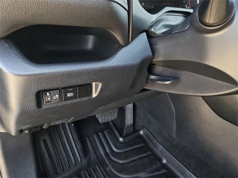 Used 2023 Toyota RAV4 XLE image 19