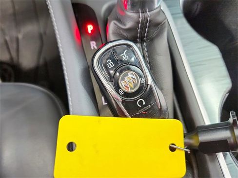 Used 2020 Buick Envision Essence image 33