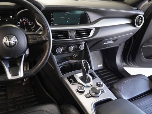 Used 2021 Alfa Romeo Stelvio Ti Sport image 21