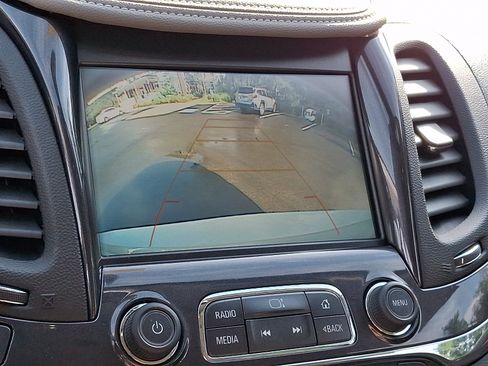 Used 2018 Chevrolet Impala Premier FWD image 19
