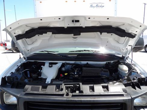 Used 2016 GMC Savana 3500 Extended image 28