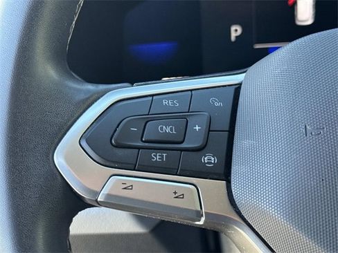 Used 2022 Volkswagen Taos SE image 8