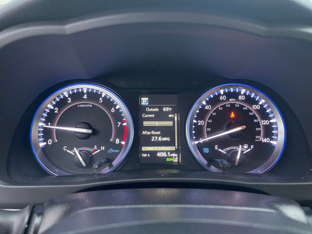 Used 2019 Toyota Highlander XLE AWD/4WD image 22