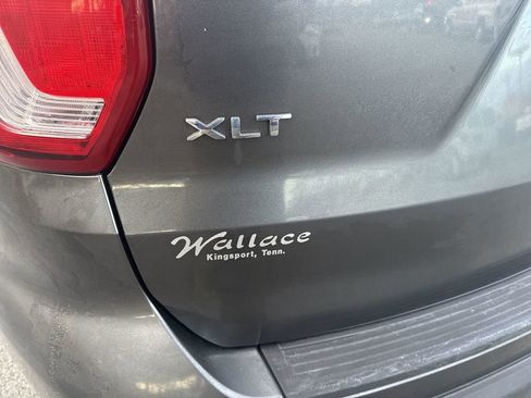 Used 2019 Ford Explorer XLT AWD/4WD image 7