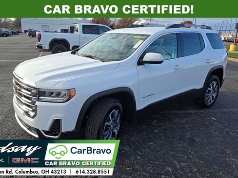 Certified 2023 GMC Acadia SLT w/ Preferred Package image 4