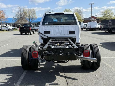 New 2025 Ford F550 4x4 Crew Cab Super Duty image 3