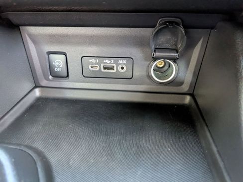 Used 2024 Nissan Sentra SV image 27