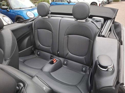 Used 2024 MINI Cooper S image 8