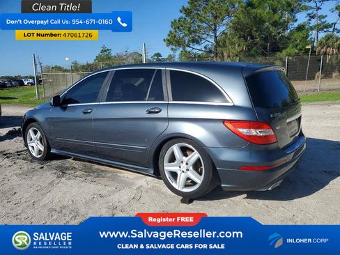 Used 2011 Mercedes-Benz R 350 4MATIC image 3