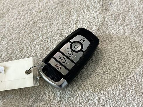 Certified 2022 Ford F350 Lariat w/ Lariat Ultimate Package image 29