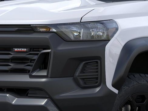 New 2026 Chevrolet Colorado Trail Boss w/ Midnight Edition AWD/4WD image 10