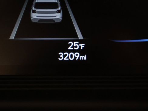 Certified 2025 Hyundai Venue Limited image 34