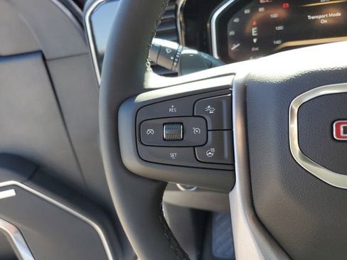 New 2026 GMC Sierra 1500 SLT image 31