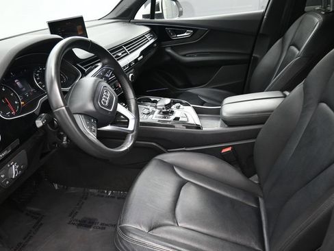 Used 2018 Audi Q7 3.0T Premium Plus w/ Premium Plus Package AWD/4WD image 9