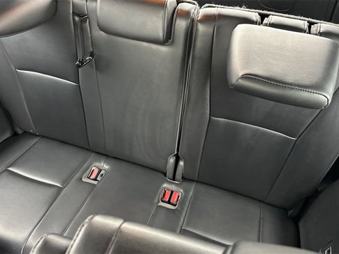 Used 2022 Toyota Highlander XSE image 18