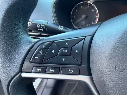 Used 2019 Nissan Altima 2.5 S FWD image 10