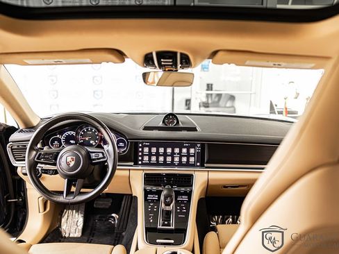 Used 2023 Porsche Panamera 4 Platinum Edition w/ Assistance Package AWD/4WD image 36