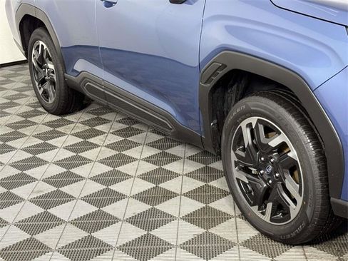 Certified 2025 Subaru Forester Limited image 12