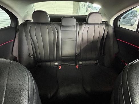 Used 2025 Mercedes-Benz E 350 Sedan w/ Winter Package image 43