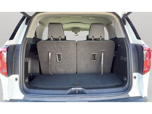 Used 2022 GMC Acadia AT4 image 17