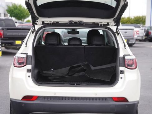 Used 2019 Jeep Compass Limited w/ Safety & Security Group AWD/4WD image 31