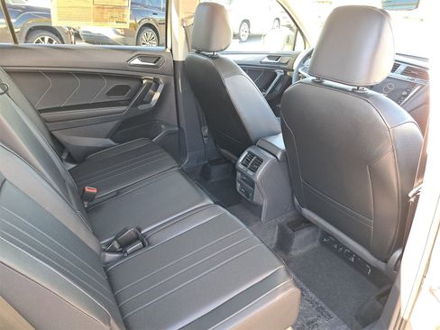 Certified 2023 Volkswagen Tiguan SE image 11