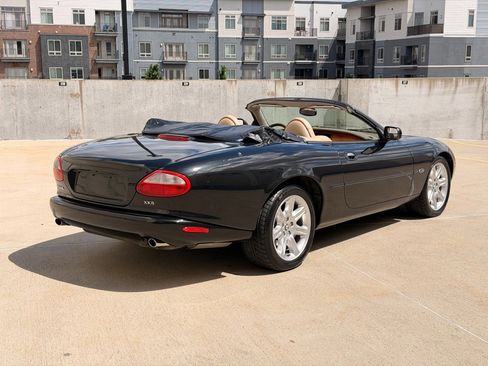 Used 2000 Jaguar XK8 Convertible RWD image 3