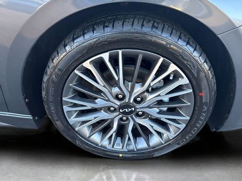 Used 2023 Kia Forte GT-Line w/ GT-Line Premium Package image 12