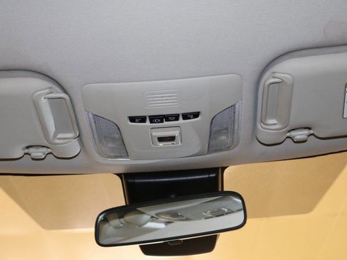 Used 2022 Toyota Corolla LE image 70