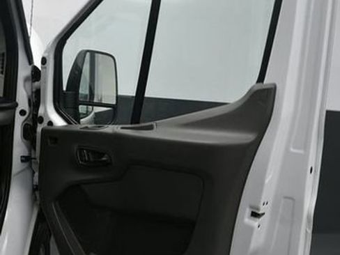 Used 2025 Ford Transit 350 XL AWD/4WD image 9
