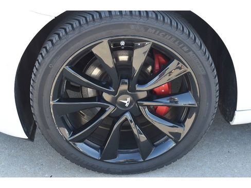Used 2018 Tesla Model 3 Long Range image 3