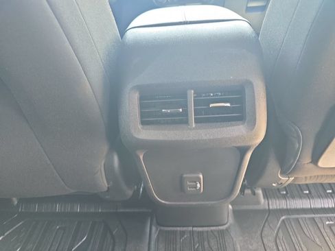 Used 2023 GMC Terrain SLE w/ Driver Convenience Package AWD/4WD image 20