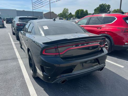 Used 2019 Dodge Charger Scat Pack w/ Dynamics Package RWD image 4