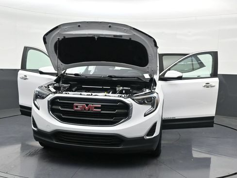 Used 2021 GMC Terrain SLE image 36