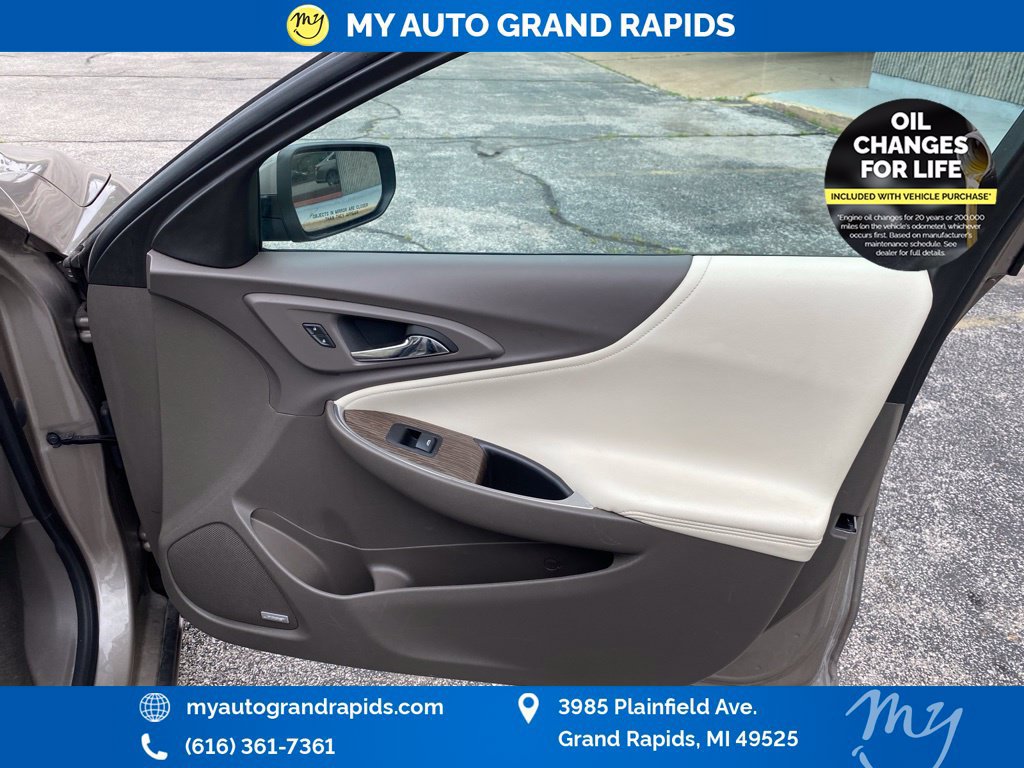 Used 2024 Chevrolet Malibu LT FWD image 19