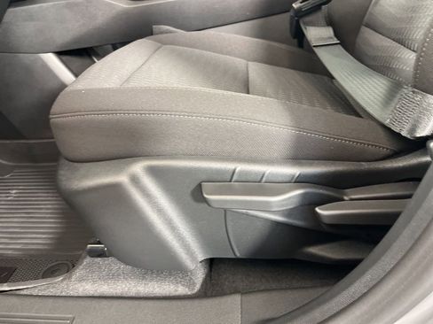 New 2026 Chevrolet Equinox LT FWD image 23