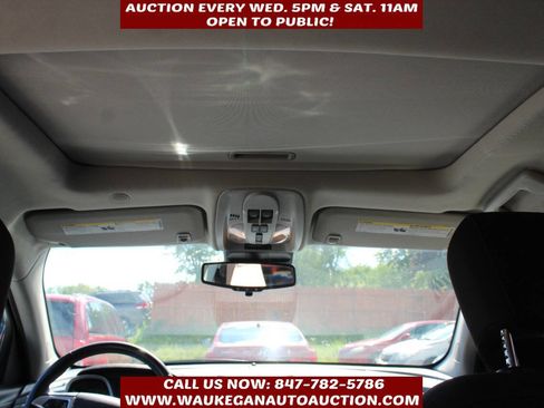 Used 2015 Chevrolet Equinox LT w/ Driver Convenience Package image 9