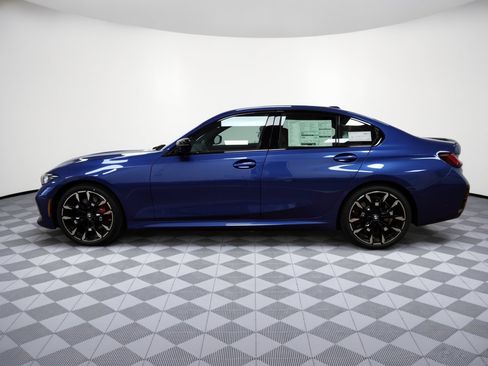Used 2026 BMW 330i xDrive Sedan w/ M Sport Package AWD/4WD image 2