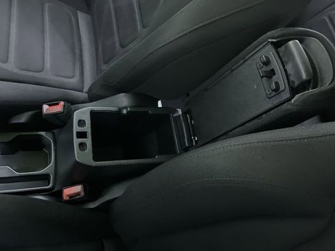 Used 2018 Jeep Renegade Latitude image 24