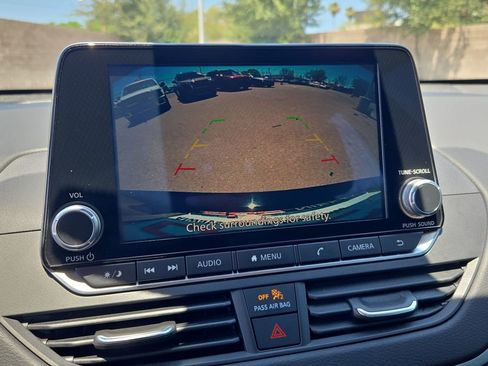 Certified 2025 Nissan Altima 2.5 S FWD image 22