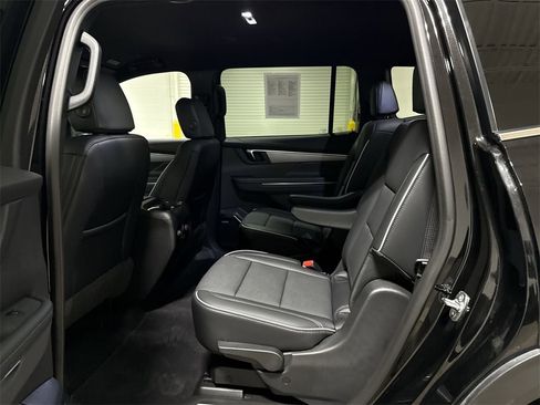 Certified 2026 Buick Enclave Preferred image 23