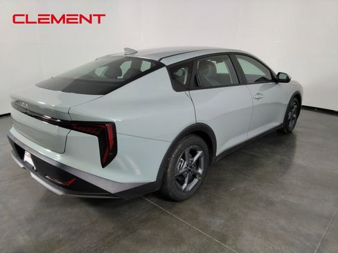 Used 2025 Kia K4 FWD image 4