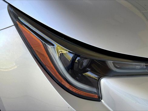 Used 2020 Toyota Corolla SE image 29