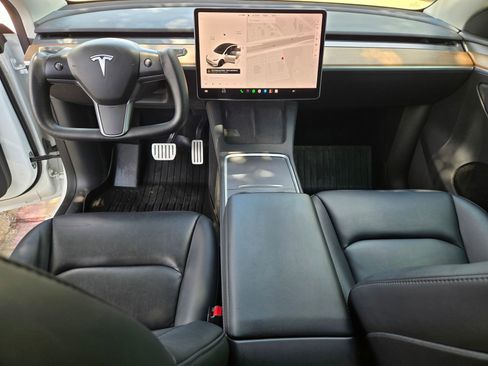 Used 2023 Tesla Model Y Performance AWD/4WD image 8