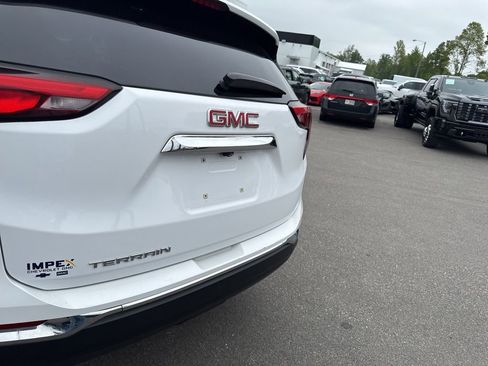 Used 2020 GMC Terrain SLT FWD image 30