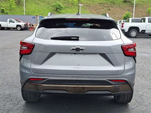 Used 2025 Chevrolet Trax ACTIV w/ Driver Confidence Package FWD image 5