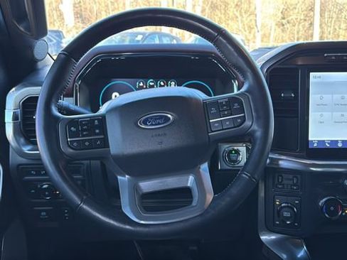 Certified 2022 Ford F150 Lariat w/ Equipment Group 502A High image 12